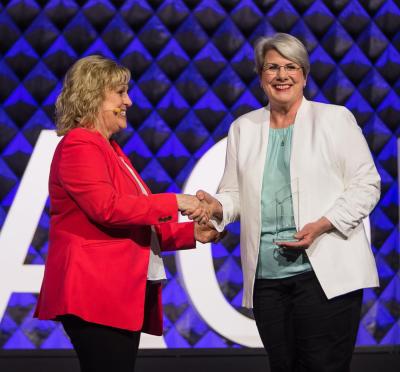AONL Foundation Nurse Researcher Award